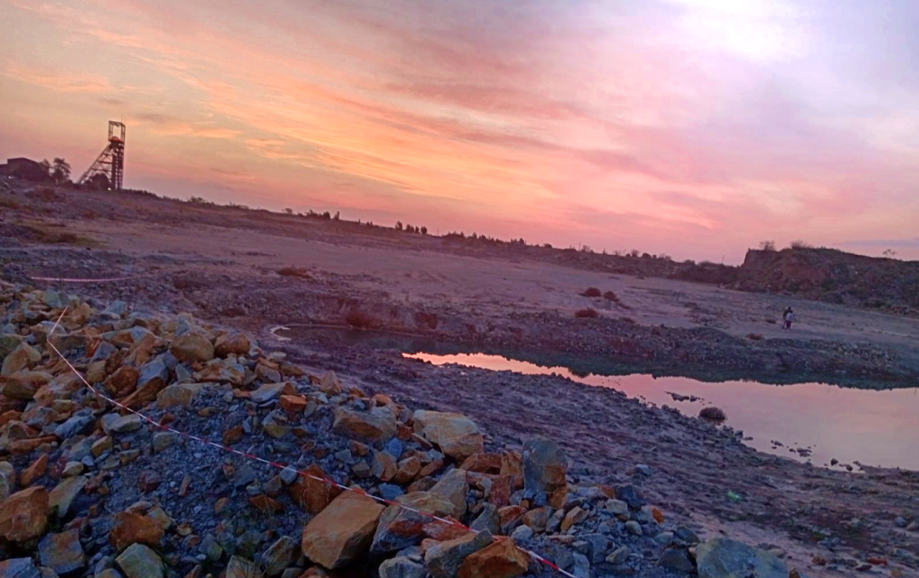 This image has an empty alt attribute; its file name is dam2-1024x644.pngA portion of the one dam