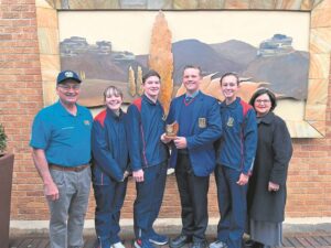 Erken vir hul toewyding om taal te handhaaf, ontwikkel