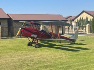 Vliegtuig doen noodlanding op N1 by Kroonstad