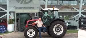 Trekker brul deur Clarens op roete van 2500km