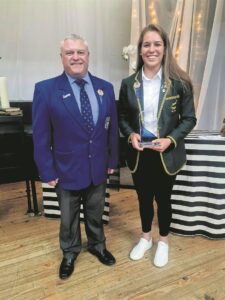 Oudleerling skool se trots