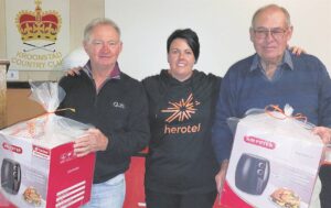 Stokke swaai vir tehuis