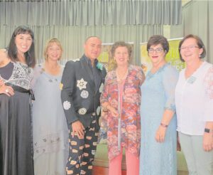 Vroue neem ou jaar in oënskou