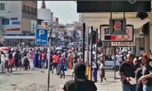 Frustrated residents hand over memorandum in Kroonstad