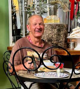 Koerantafleweraar se dood betreur