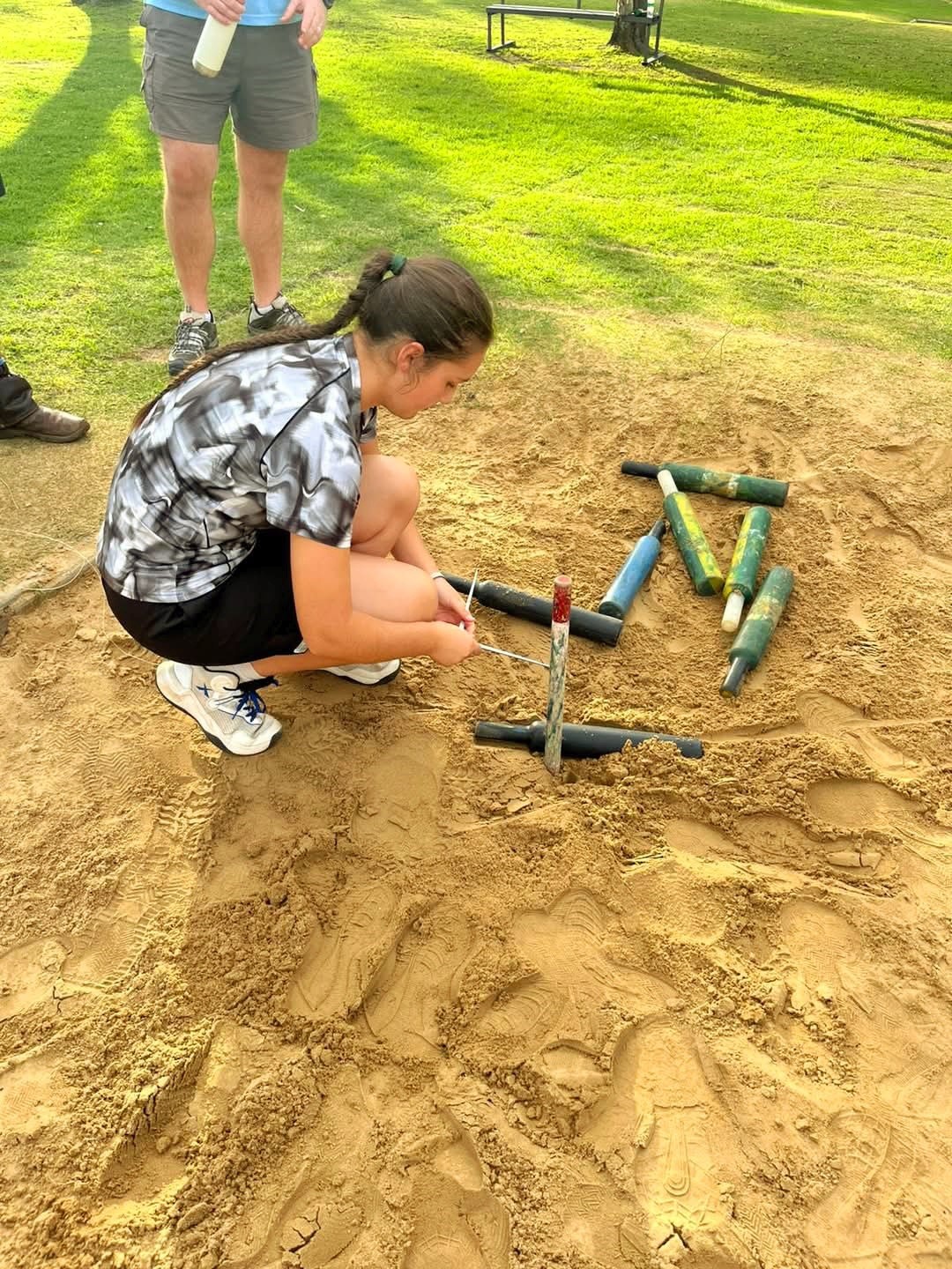 Suid-Afrikaanse junior-jukskeispan het ‘n oefenkamp in Kroonstad gedurende Mei bygewoon. Hier is Jessica Huebsch een van die spelers besig in die baan tydens die oefenkamp. Foto: Verskaf