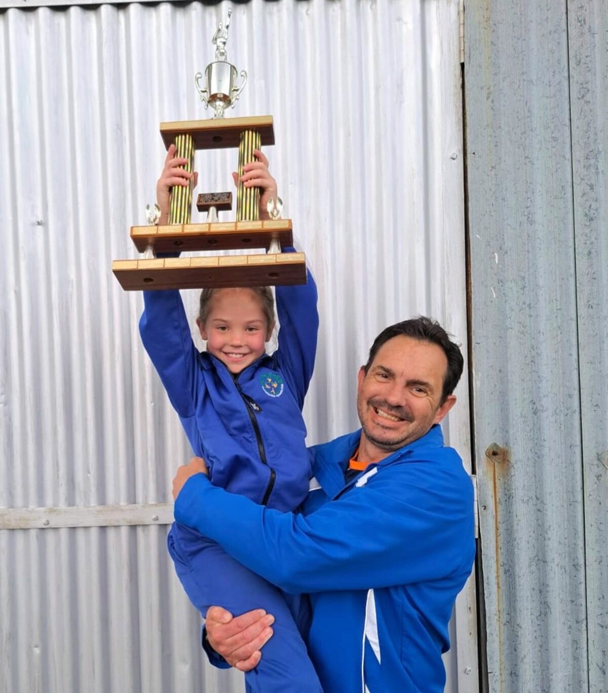 Nicole Nieuwenhuizen (8), 'n gr.2-leerder, het die hoogste punte in Noord-Vrystaat-gimnastiek behaal en 'n wisseltrofee ontvang.