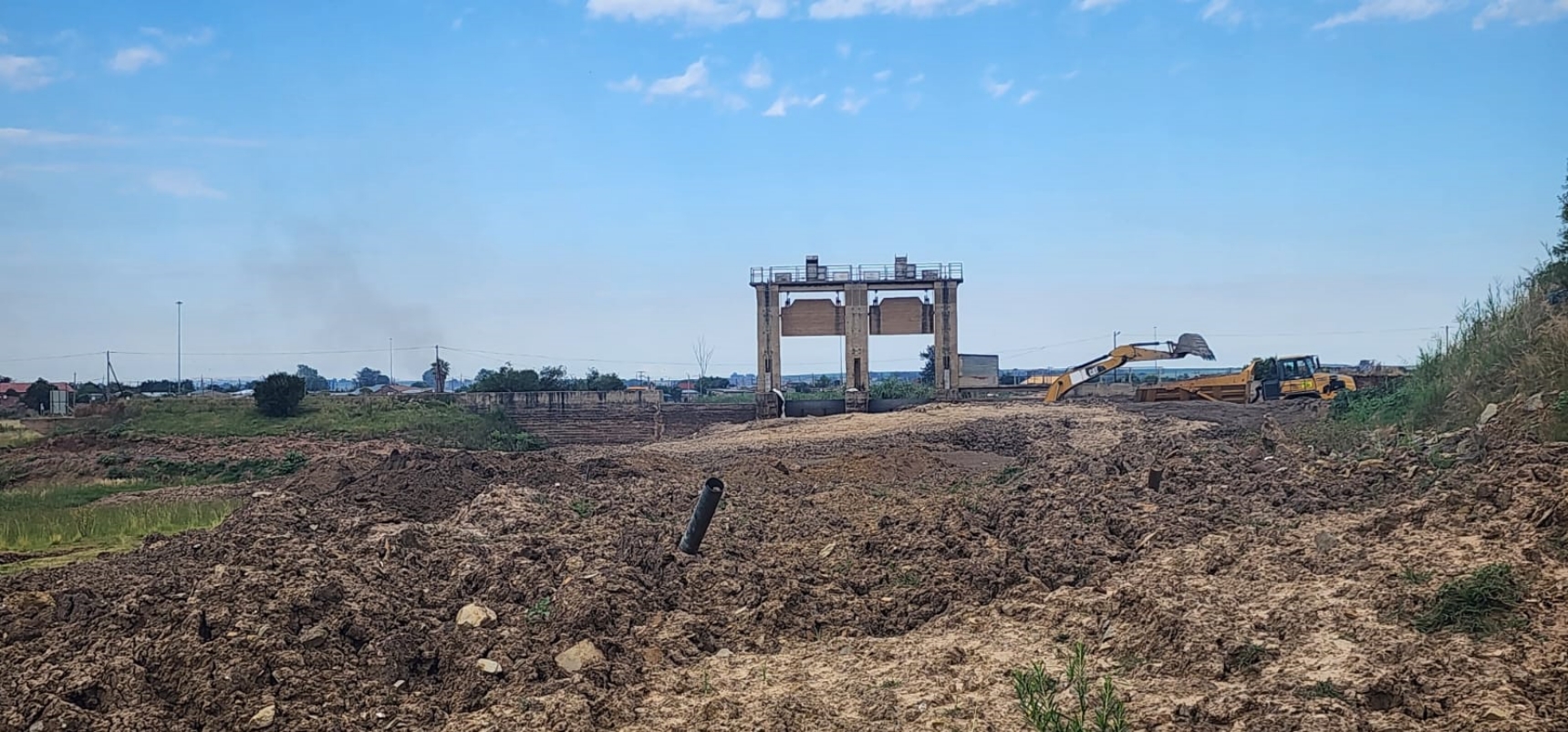 Urgent concerns about the extent of sludge and sediment buildup at the Laaispruit (Marquard) Dam will be escalated.