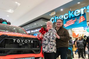 Bloemfonteiner wen splinternuwe Hilux-bakkie in Checkers Hyper-promosie