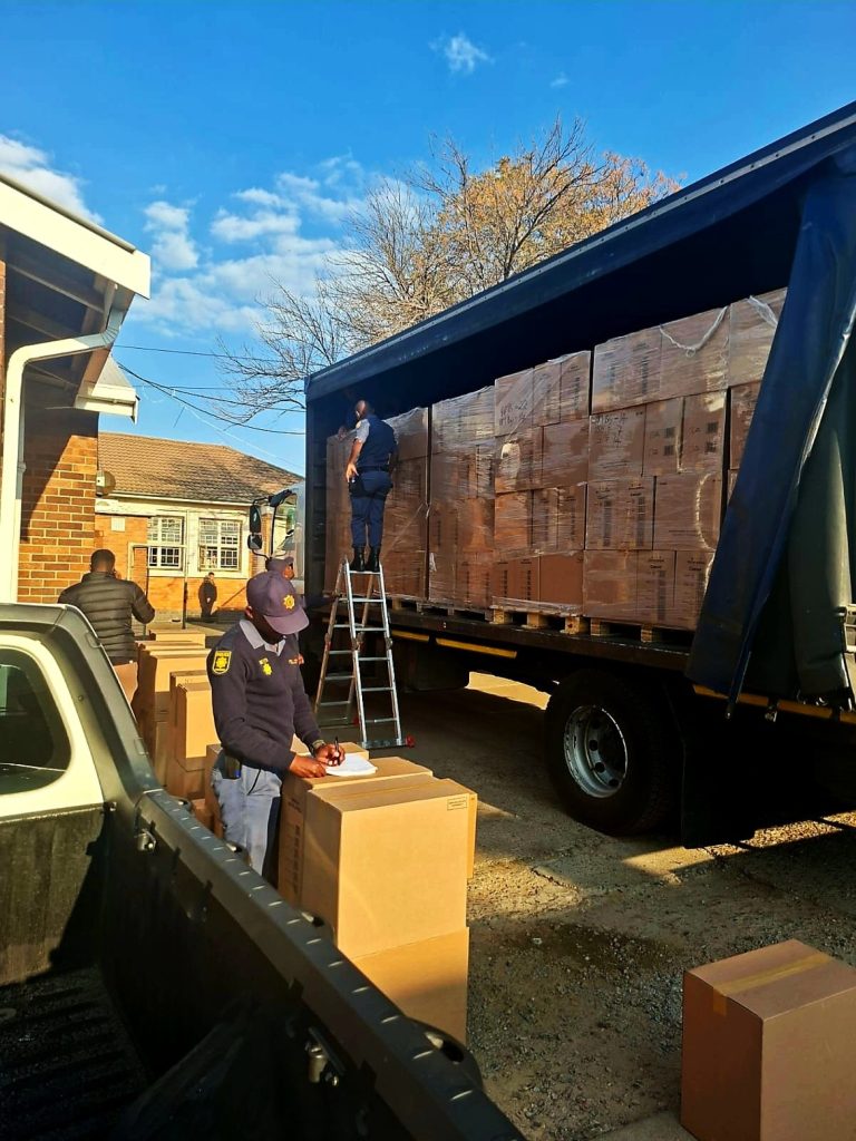 A 35-year-old man was arrested after police intercepted an Isuzu truck carrying 430 boxes of suspected illicit cigarettes 