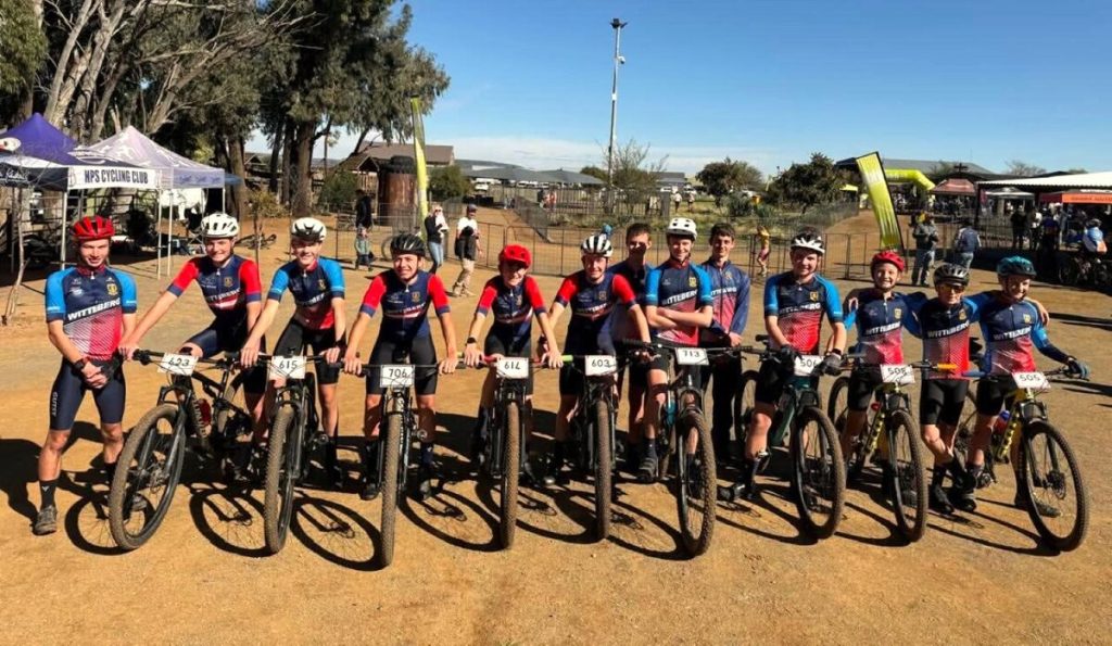 Van die Hoërskool Witteberg se bergfietsryers wat op die eerste byeenkoms die Vrystaat-skole-MTB-reeks meegeding het.