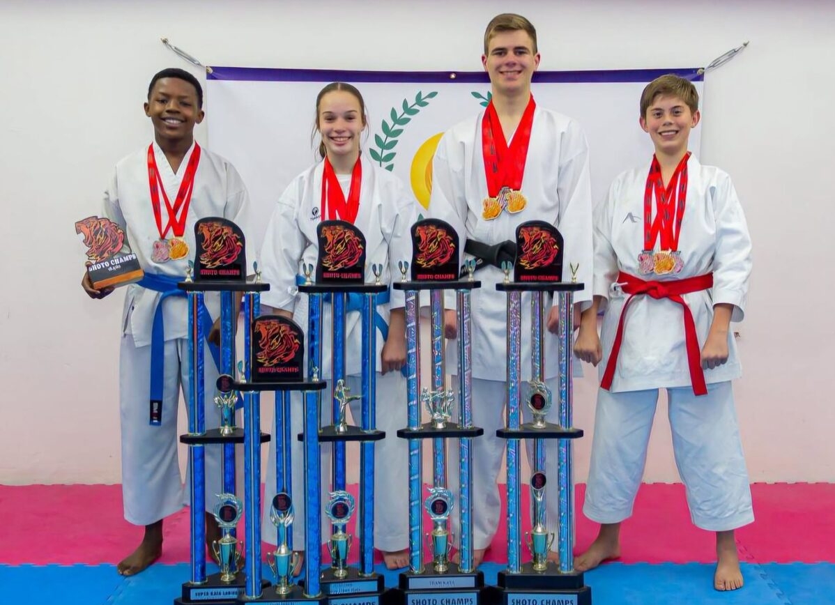 Die Hoërskool Witteberg se karatekas blink uit.