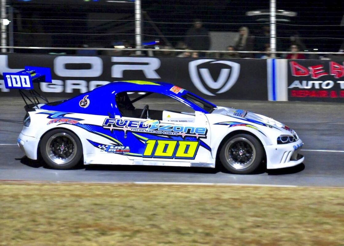 Henrico van der Merwe (17) by die Star Raceway-baan in Klerksdorp.