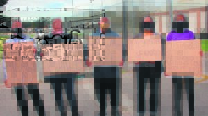 Vroue betoog teen ‘seksmisdadiger’