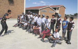 Skaatsplanke hou die kinders uit die moeilikheid