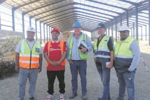 Base beïndruk almal