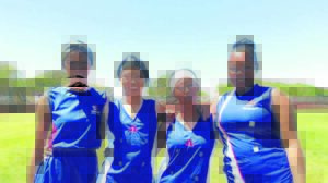 Netbalspelers styg bo hul omstandighede uit