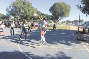 Sport hou die jeug uit strate
