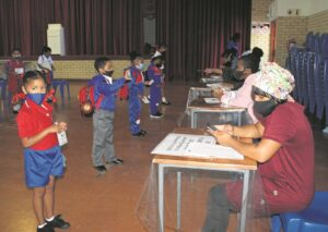 Eers Covid-reëls, dan skool