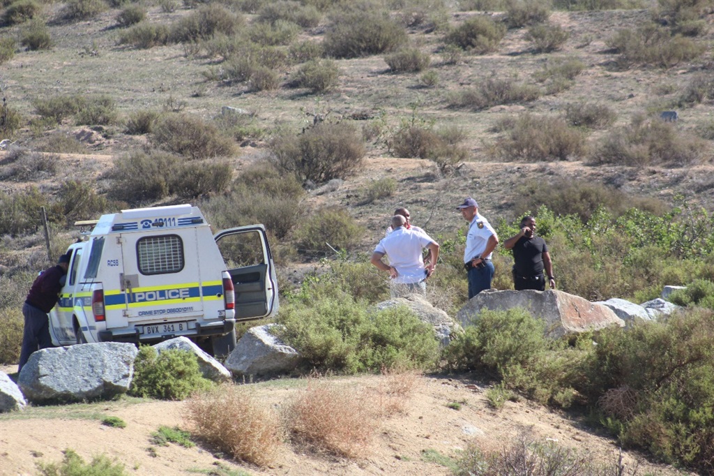 'n Grootskaalse soektog is na die verdagte van sta