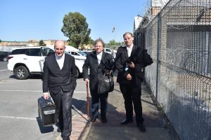 Groot span kry egpaar ‘uit’