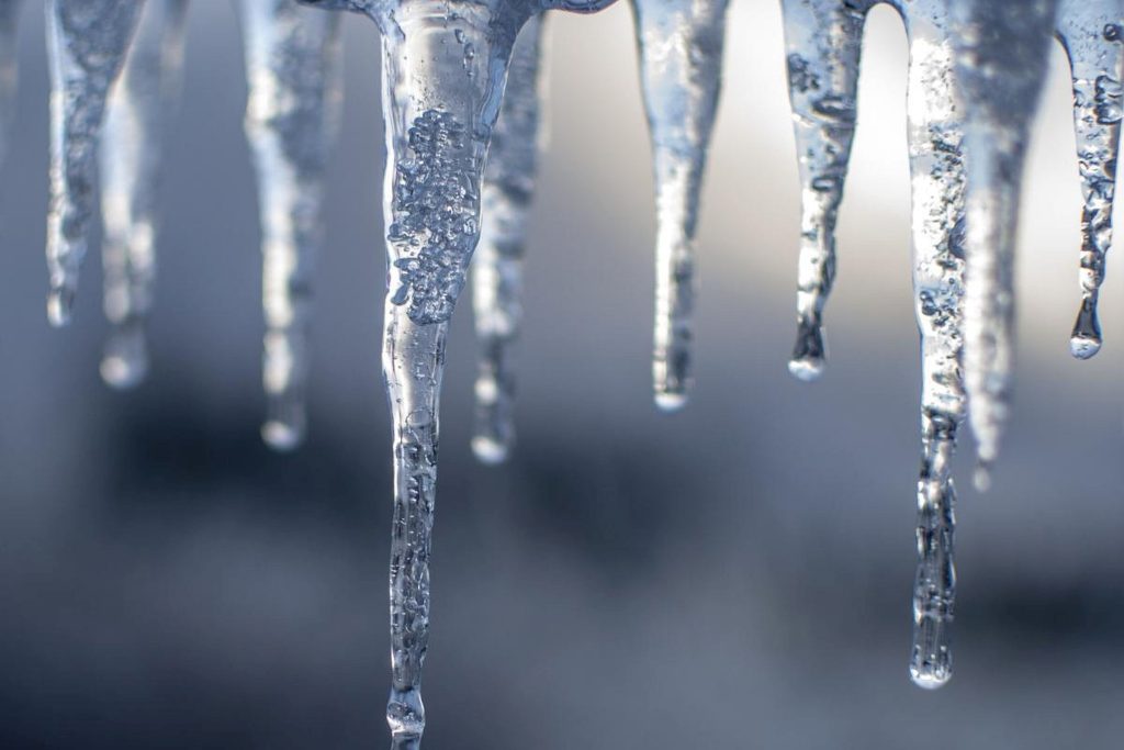 Icy temperatures dominate the northern parts of the country.
