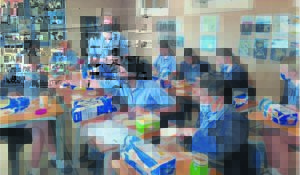 Curro gives sarmies and juice to Langebaan Primary School