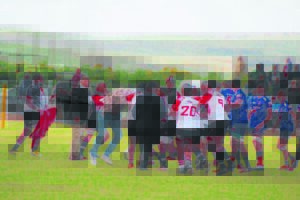 Spoeg en ‘ma se goete’ op rugbyveld ‘skreiende skande’