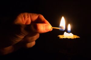 Baba sterf in brand