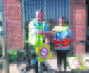 Tabakbaai-buurtwag ontvang welkom skenking