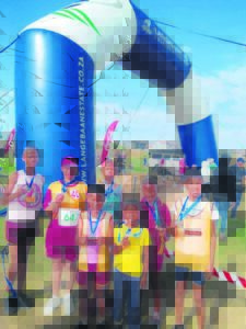 Salkor se jong atlete spog met medaljes
