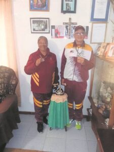 Seniors 74 en ouer kry medaljes vir deelname