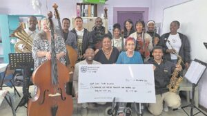 Minister visits youth orchestra