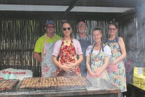 Heerlike kuier by Huis Wittekruin met ’n vleisie op die kole