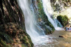 Drie stappers van berg by Porterville gered