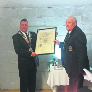 Lions huldig sy president in