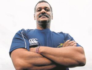 Oud-Bokafrigter in hof vir kruisondervraging