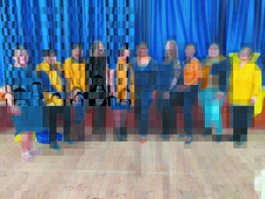 Vroue op byeenkoms bemoedig