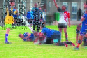 Appels swaai op rugbyveld