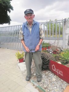 Oom Gerris (96) heel hups