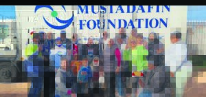 Foundation gives food parcels