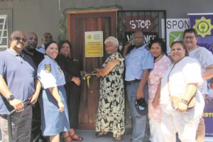 Polisie rig vertrek vir slagoffers in