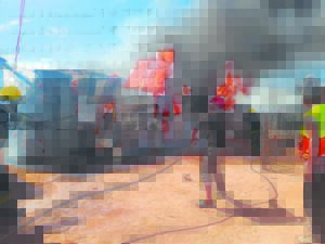 ‘Oorbevolking en onvoldoende elektrifisering in armer woonbuurte lei dikwels tot brande’