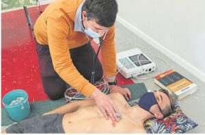 Leerders voer talle eksperimente uit vir wetenskapweek