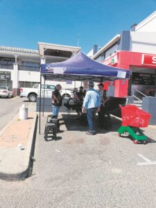 Kos vir hongeres ingesamel