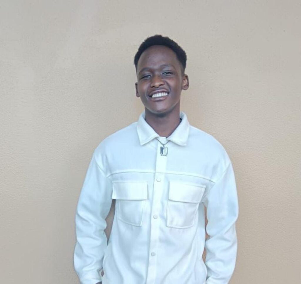Tsotello Nenzinane