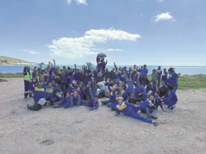Young and old made a contribution to keep our beaches clean at Laingville