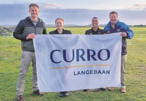 Leerders hou hul vlag hoog