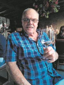 Bekende sakeman, oupa sterf op 70 weens kanker