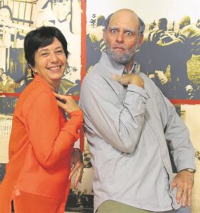 Gehoor skater vir Hans